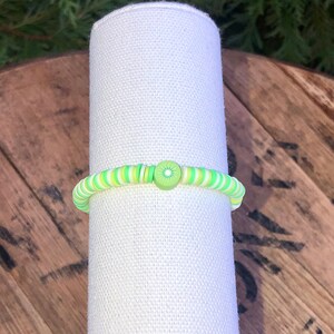 Kiwi blast beaded bracelet