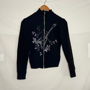 Vintage Y2K Forever 21 Lightweight Sweatshirt w/ Guitar and Floral Design