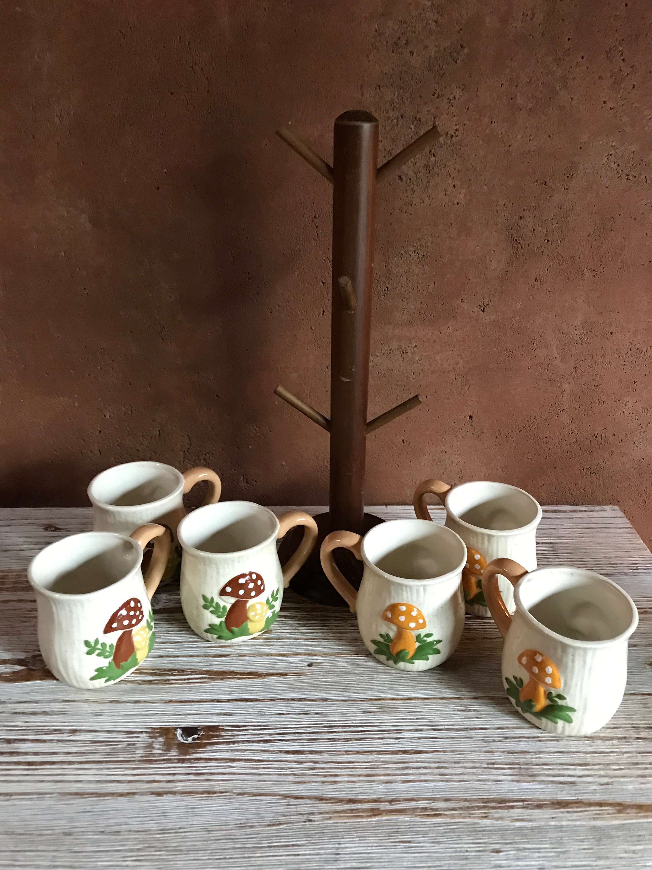 Vintage Merry Mushroom Style , Ceramic Mugs With Wood Mug