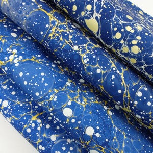 Hand marbled paper sheets in midnight blue gold | A2 genuine marbling | Decorative paper for scrapbooking, bookbinding, card making,