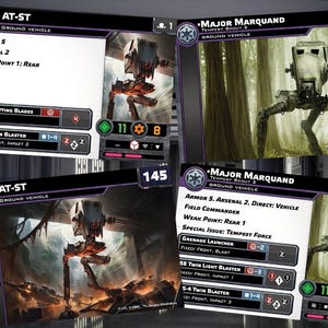 Puede incluir: Dos cartas del juego Star Wars: Legi&oacute;n, con el caminante AT-ST. La primera carta muestra el AT-ST en un entorno de bosque, con el texto "Major Marquand" y "Tempest Scout 2" en la carta. La segunda carta muestra el AT-ST en un entorno m&aacute;s urbano, con el texto "AT-ST" y "Veh&iacute;culo terrestre" en la carta.