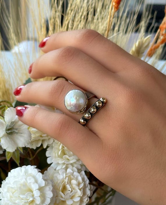 Handmade Baroque Pearl Silver Ring: Boho Statement Jewelry, 925 Sterling Silver, Minimalist, Gift for Her, Anxiety Ring