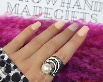 Pearl Ring, Pearl Silver Ring, Pearl Silver Fidget Ring, Large Stone Vintage Pearl Ring, Statement Ring, Anxiety ring, Authentic ring