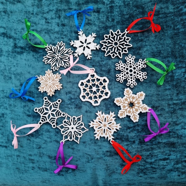 Wooden snowflake ornaments, Christmas bunting, winter garland decoration