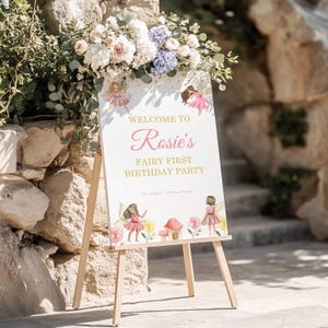 Cartello di benvenuto per il primo compleanno delle fate, cartello del giardino delle fate modificabile, modello di cartello di benvenuto della foresta di poster delle fate magiche