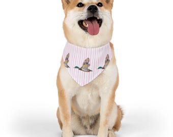 Stockente Entenstreifen Haustier-Bandana-Halsband | Pink gestreifte Fliegende Enten