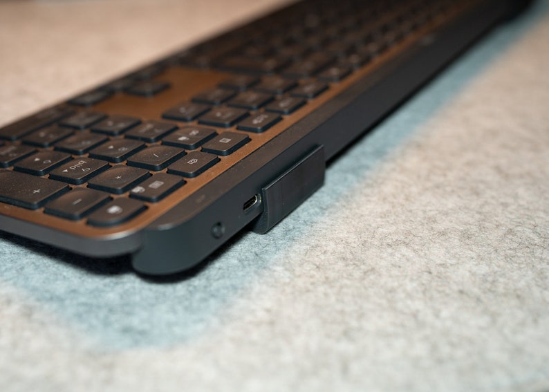 ErgoRise Logitech MX Keys Adapter Tastaturerhöhung für ultimativen Komfort Bild 1