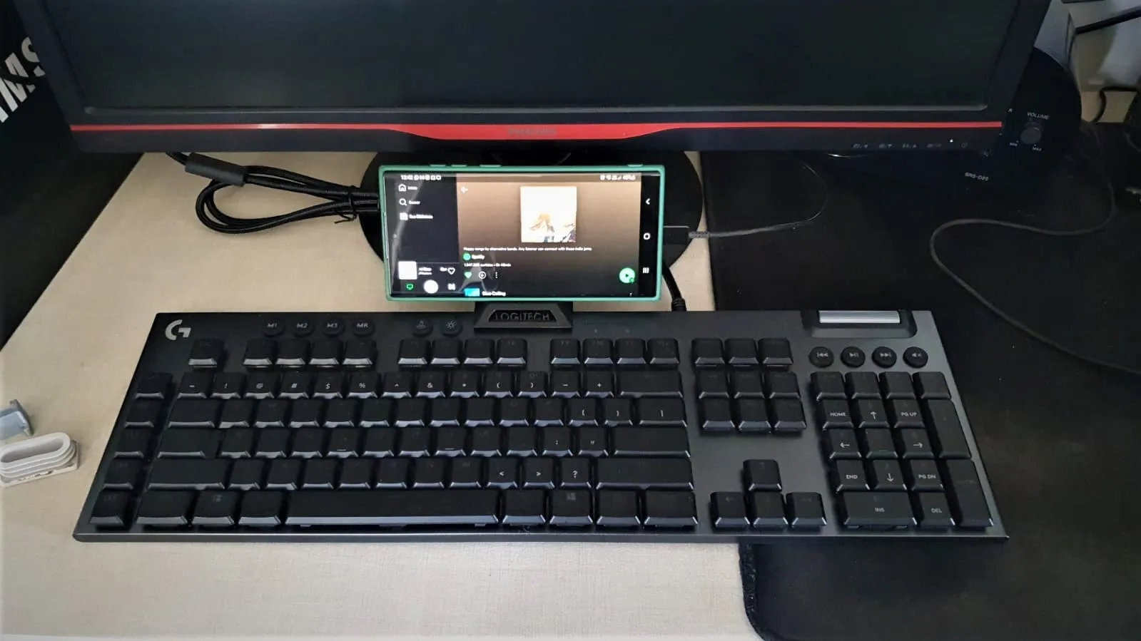Logitech G815 Tastatur Keyboard Tablet Smartphone Mount support