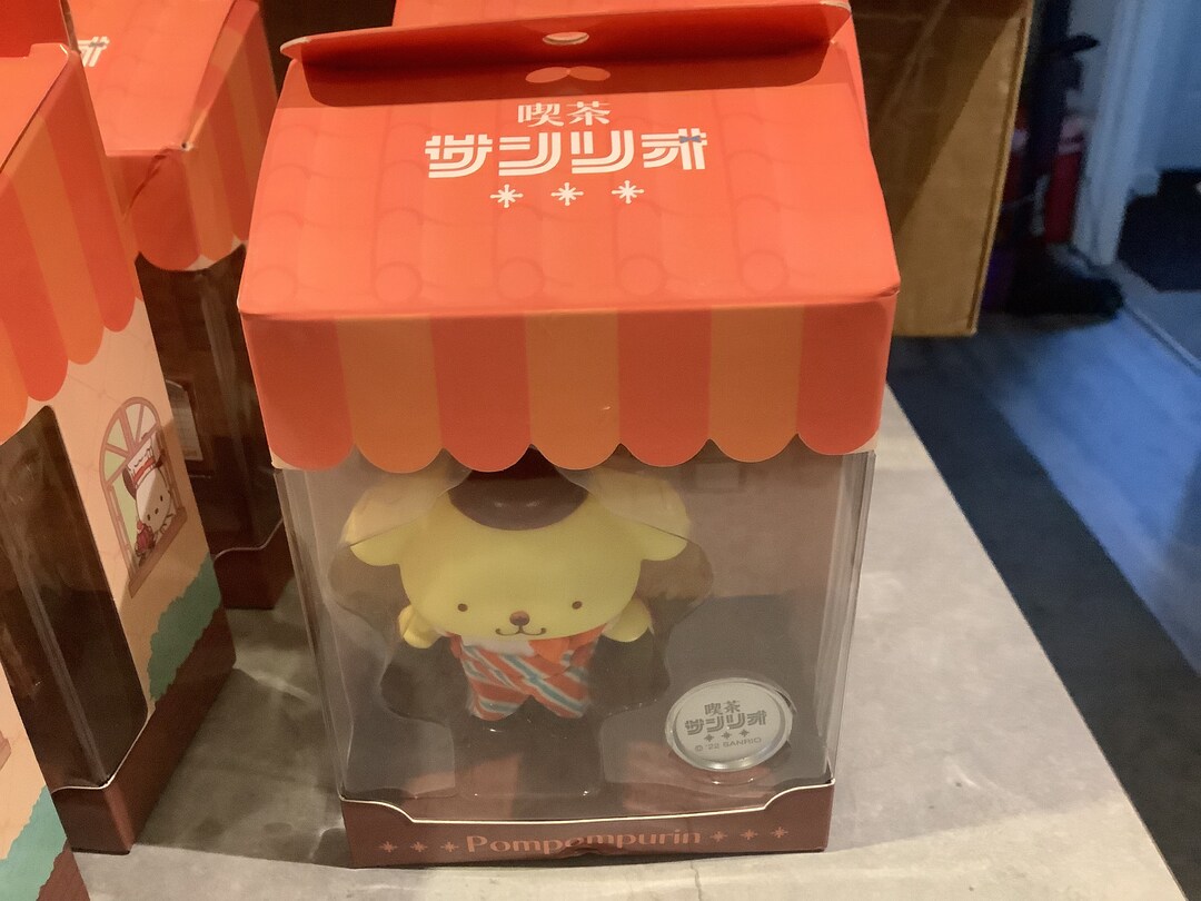 Hello Kitty, Pompompurin, Kuromi , Cinnamoroll Japanese Plastic Figures