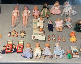 GG. -Duitse Kerr & Hinz, Mattel, Laurel en Hardy, Pierino, Ari, Zapf, een vintage antieke poppen, rares, bisque, composiet, jaren 1950, 1960, 1970