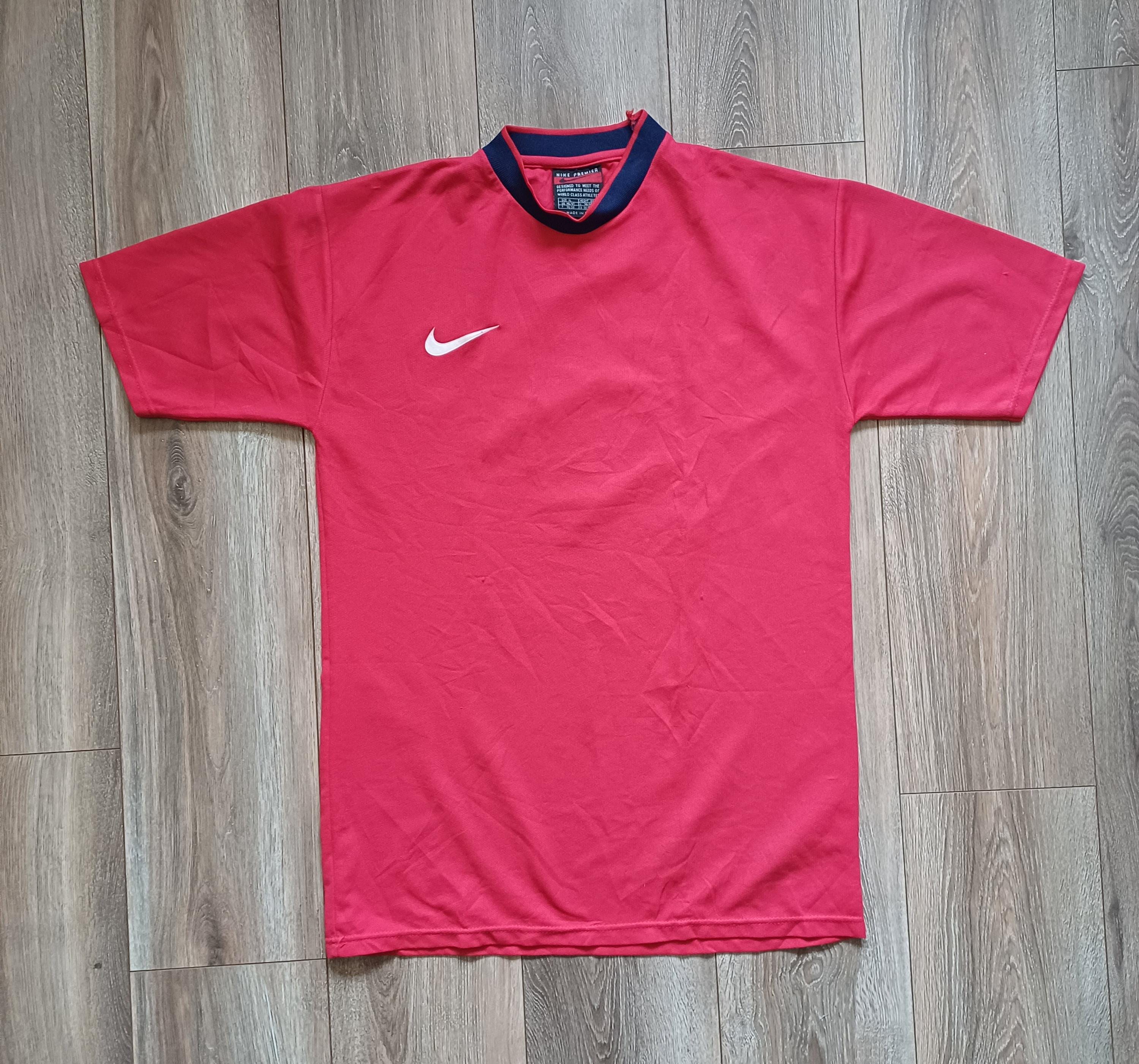 Vintage UK Made Nike Tee - Etsy