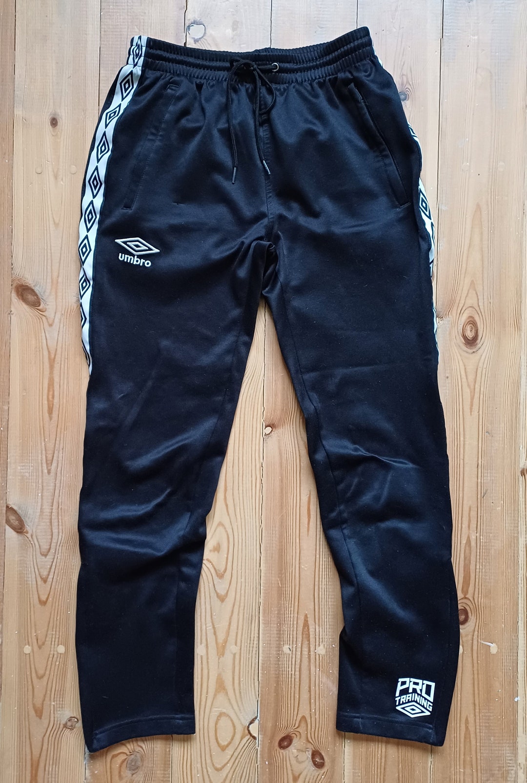 【umbro】 HBL OG Heritage Woven Setup Pants Navy il_1080xN.5892752680_3ny2.jpg