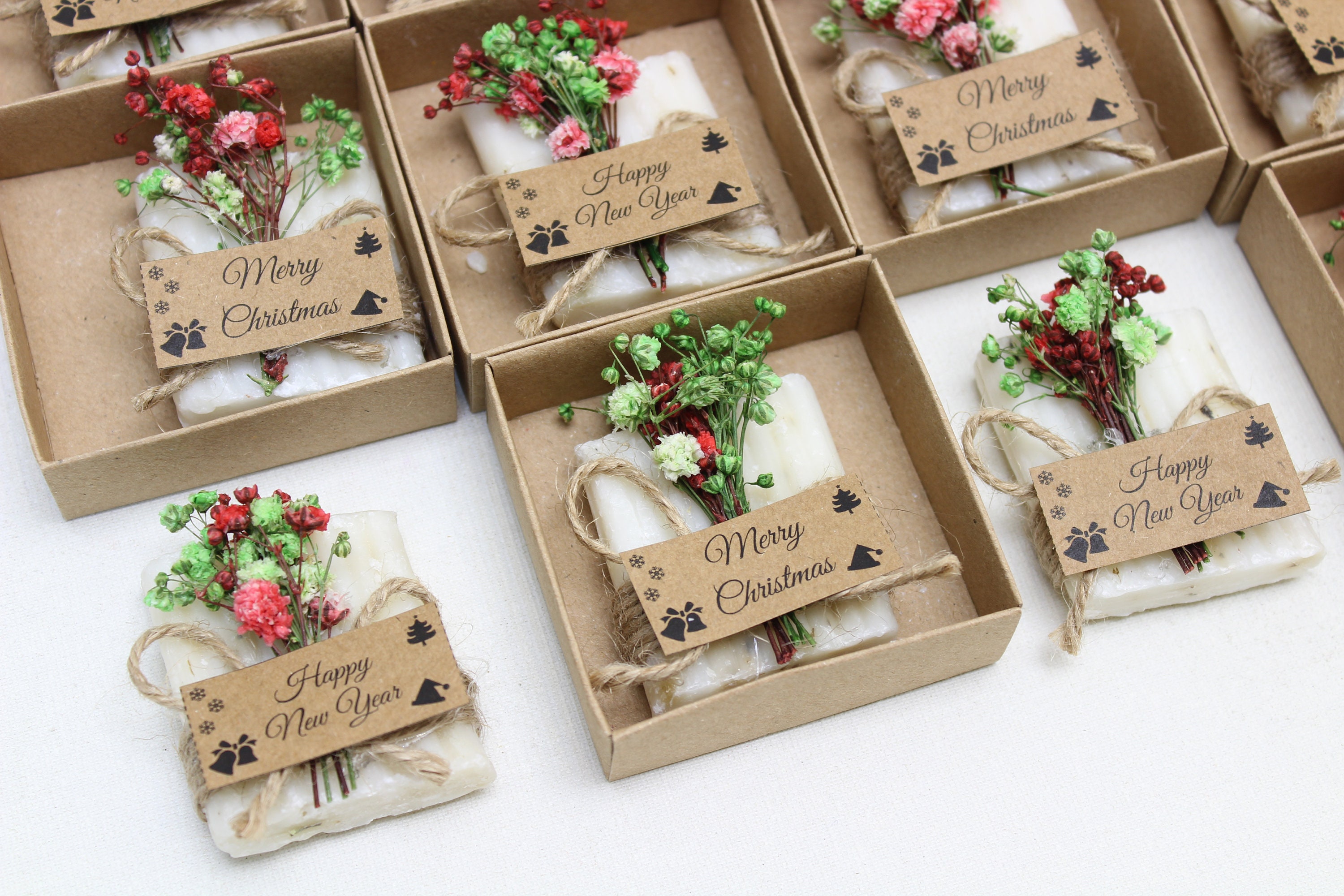 Christmas Personalized Scent Soap Favors, Christmas Gifts, Christmas Rustic Favors, Happy New Year, Happy Holiday, Thanksgiving Custom Favor