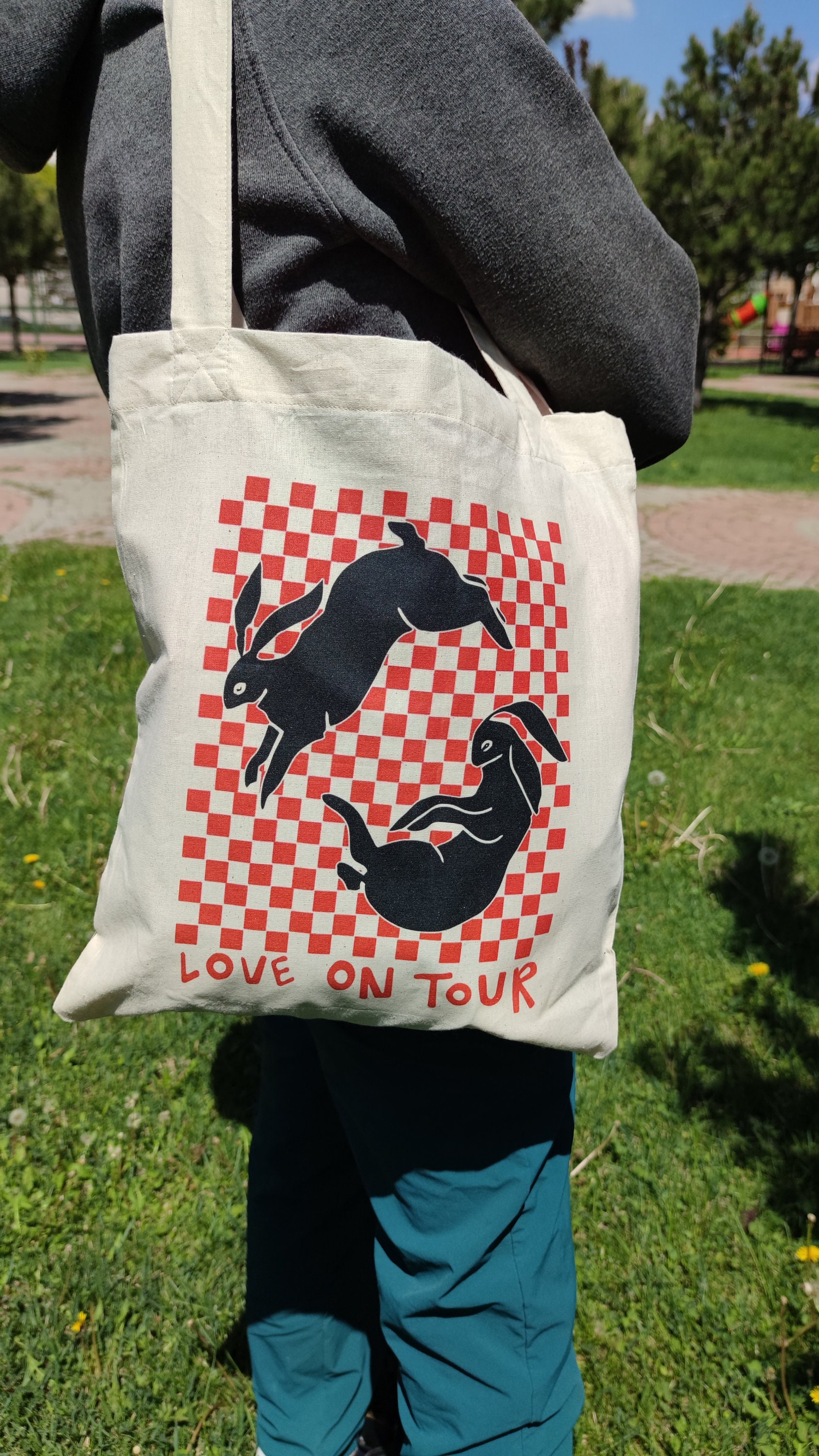 Harry Styles Bunny Love On Tour Tote Bag - ayanawebzine.com