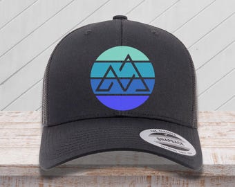 Retro Blue Sunset Trucker Hat: Outdoorsy Hiking Cap