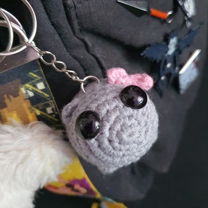 Sad hamster meme viral tiktok crochet keychain handmade zdjęcie 4