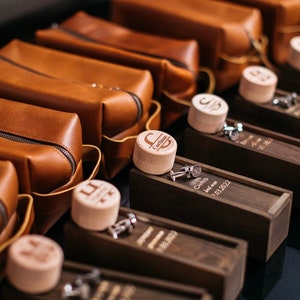 Personalized Leather Dopp Kit, Monogram Groomsmen Gift