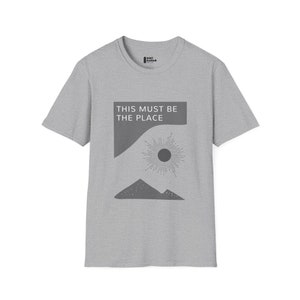 Talking Heads 'This Must Be The Place' Unisex Pre-Shrunk Soft T-Shirt