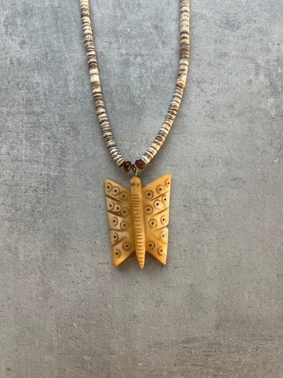 Island sea shell butterfly necklace - image 3