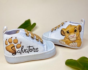 chaussure nouveau-né avec simba