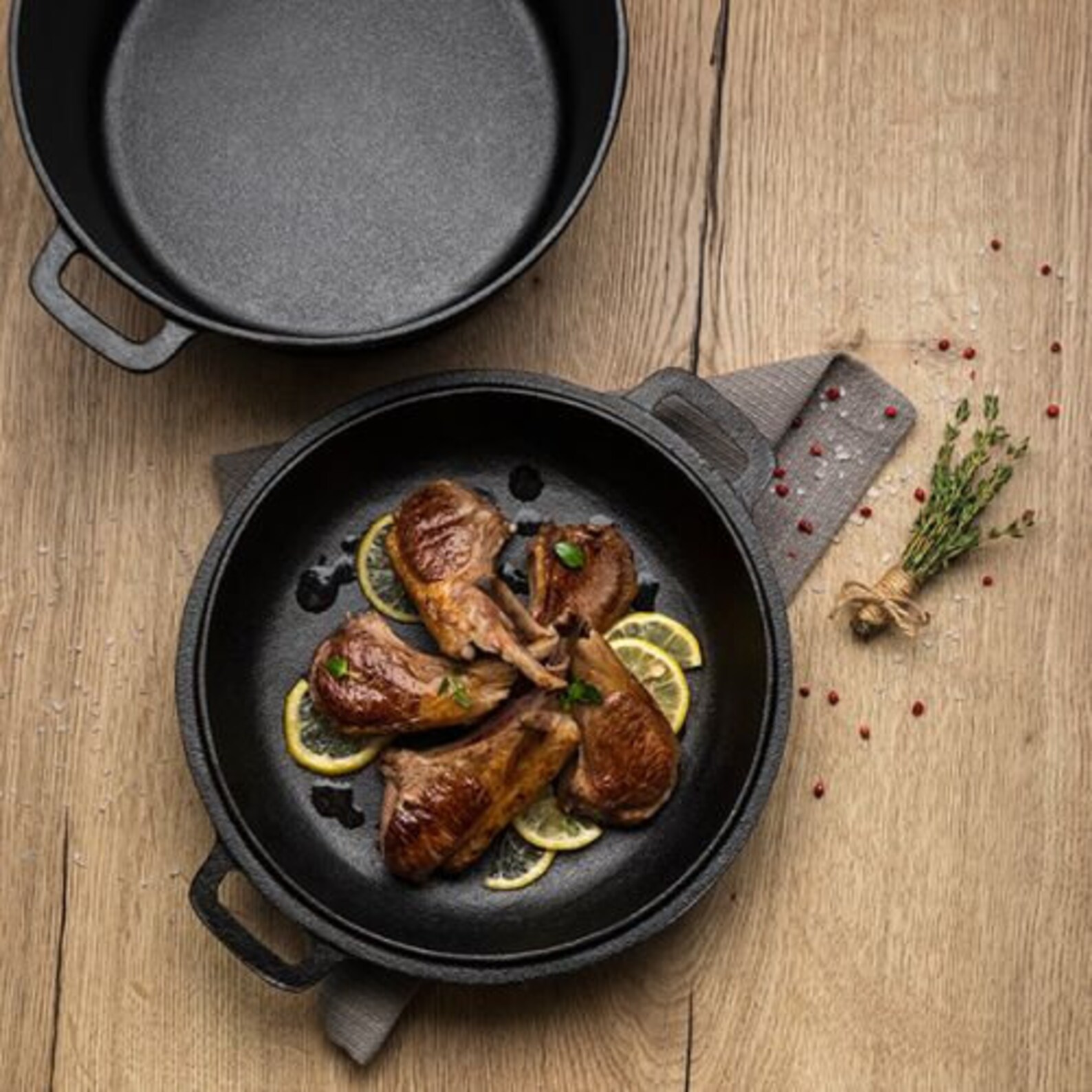 Vorringard 5-Quart Cast Iron Double Dutch Oven With Skillet Lid – Pre-Seasoned, Dual Handles, For Baking, Camping & Oven Use