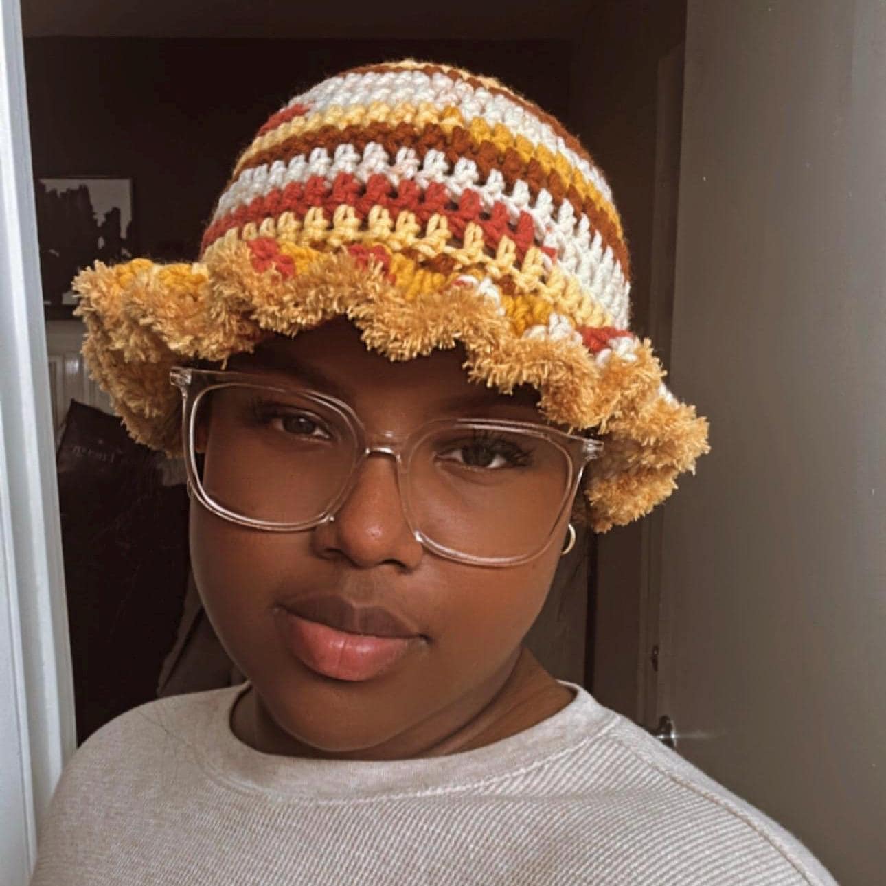 Handmade Faux Fur Crochet Ruffle Bucket Hat - Etsy display picture 1