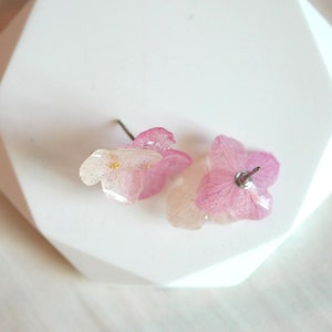 Real Pink Hydrangea Stud Earrings, Pressed Flower Earrings, 925 Sterling Silver Floral Earrings, Botanical Jewellery, Dried Flower Earrings image 3