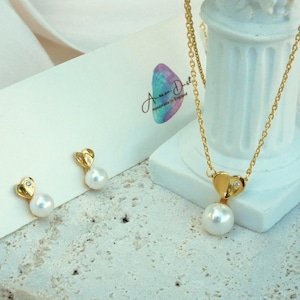 Heart Pearl Jewelry Set: Sterling Silver Necklace & Earrings