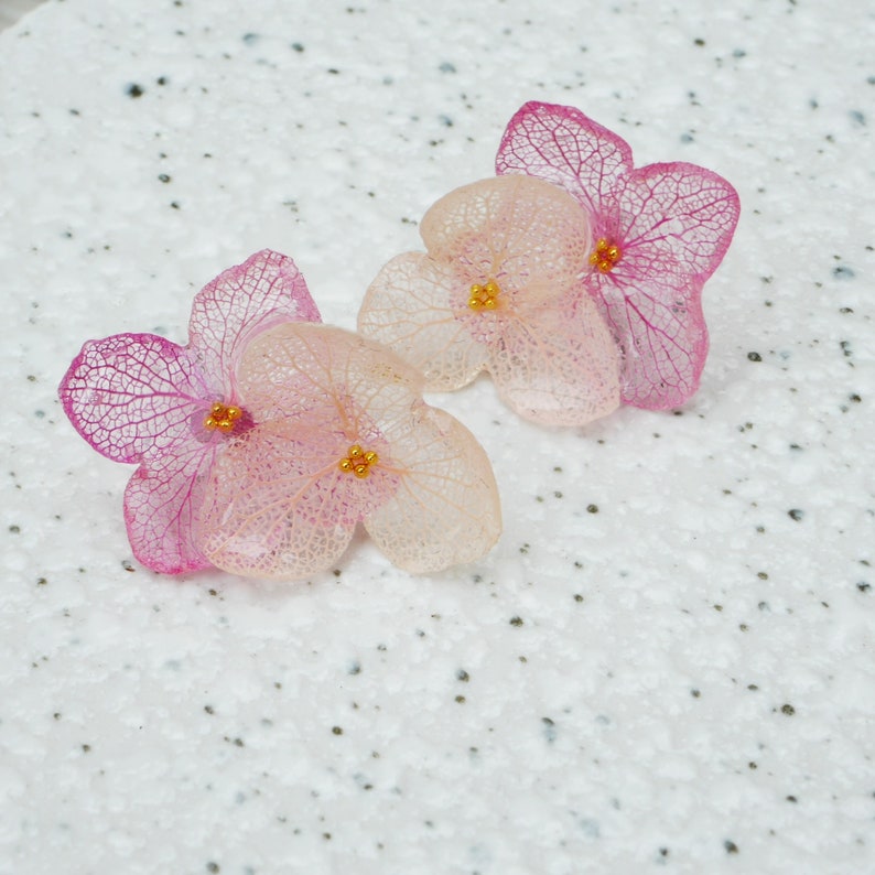 Real Pink Hydrangea Stud Earrings, Pressed Flower Earrings, 925 Sterling Silver Floral Earrings, Botanical Jewellery, Dried Flower Earrings image 5