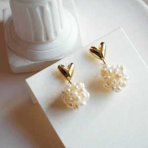 Heart Cluster Pearl Earrings, Real Pearl Earrings, Heart Earrings, Freshwater Pearl Cluster Earrings, Bridal Shower Gift, Dainty Earrings