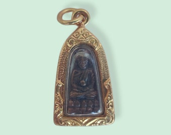 LP Thuad Thai Buddhist Talisman Magic Amulet Pendant Monk Protection Life Success Gold Casing