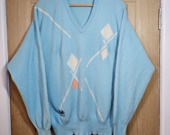 Vintage Lyle & Scott Pure Wool Sweater Scotland  Lambswool  Embroidered Logo