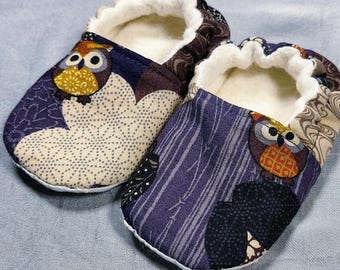 Handmade Baby Booties - Japanese Owl Quilt Print, Soft Fleece Lining