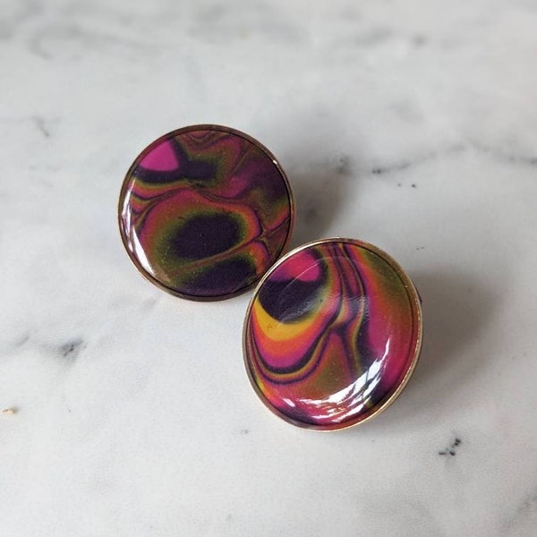 Large jumbo stud earrings in bright colours/ Circle shape polymer clay earrings/ Fitted with stainless steel posts/ Retro 70s earrings