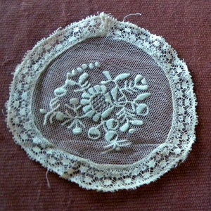 Round Petit Point Center Lace Coaster Doily & Embroidered Round Floral ...