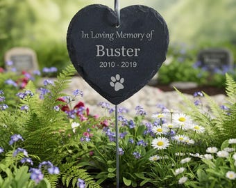 Personalised Pet Memorial Plaque with Hook Stake – Custom Engraved Grave Marker for Dogs, Cats, Pets, Paw print D4