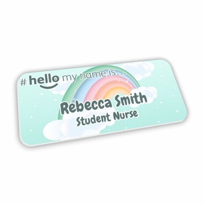 Badge Hello My Name is tons pastel arc-en-ciel et étoiles sur fond vert étudiante infirmière sage-femme généraliste médecin personnalisé 76 x 32 mm image 1