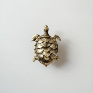Cabinet and Drawer Knob, Vintage Style Turtle Knob, Antique Brass Furniture Knob, Cast Brass Dresser Knob, Furniture Knob and Pulls