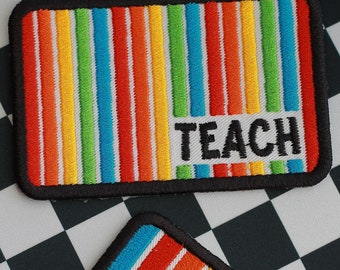 Teach Gestickter Aufnäher - Trucker Hat Patches, Regenbogen Geschenke, Lehrer Geschenk, Erzieher Ruhestand, Aufnäher zum Aufbügeln, Lehrer Abschlussgeschenk