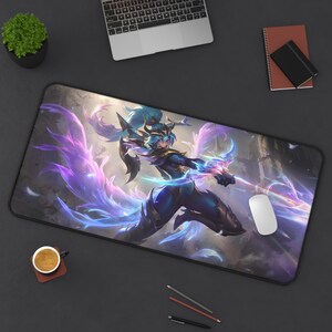 Tapis de souris gaming LoL - Tapis de souris personnalisé - Tapis de bureau gaming - Tapis de bureau gamer - 31&quot; × 15,5&quot; - Tapis de bureau Dawnbringer Vayne