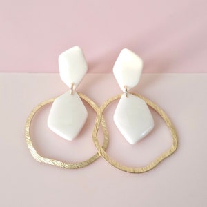 Neutral Statement Earrings | White and Gold Clay Earrings | Organic Hoop Earrings | Pebble Clay Earrings | Wedding Guest Earrings