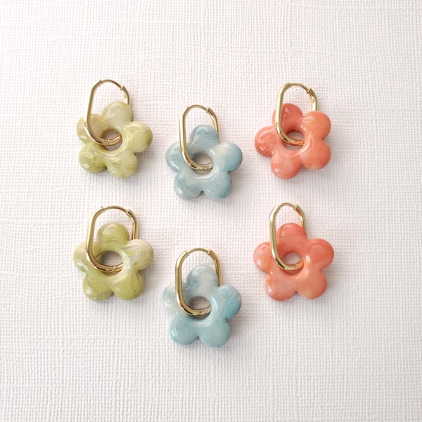 Polymer Clay Flower Earrings | Spring Colorful Earrings Oval Huggie Hoops | Floral Hoops | Everyday Earrings | Minimalist Earrings | Dainty