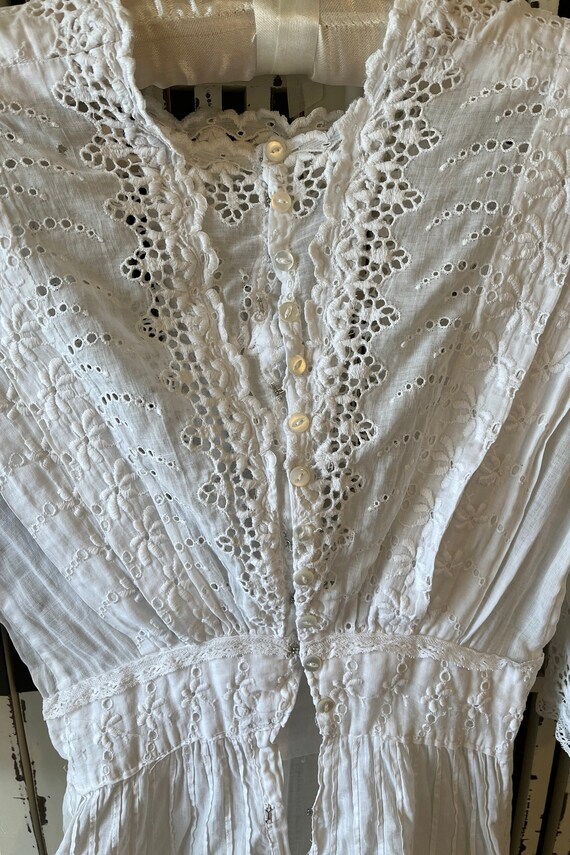 Vintage Victorian Dress - image 9