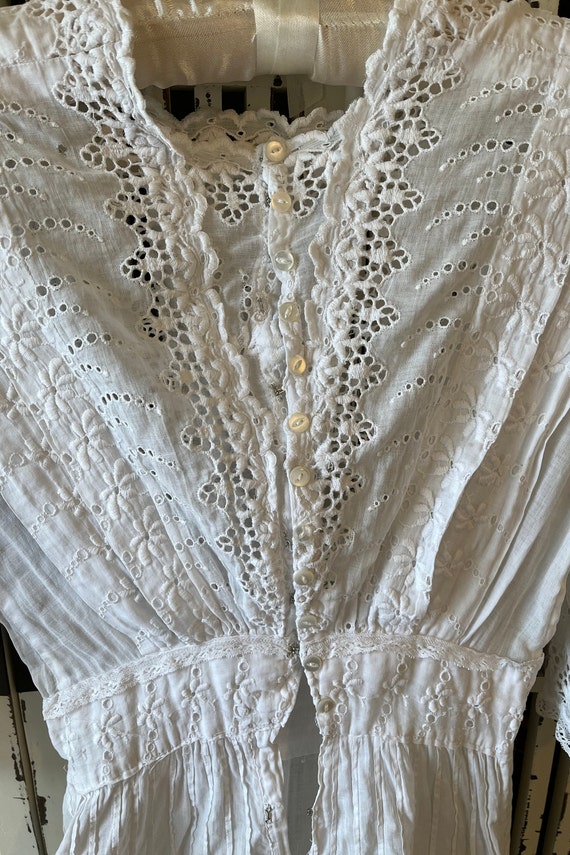 Vintage Victorian Dress - image 6