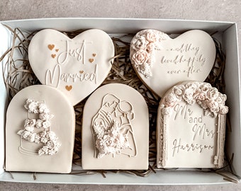 Personalised Wedding biscuits | Wedding biscuits | Wedding Gift biscuits | Wedding Day gift | Wedding Cookies | Congratulations Cookies