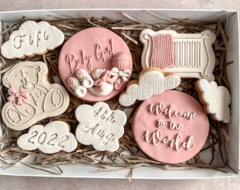 Personalised New baby girl biscuits | Welcome to the world biscuits | New baby girl gift | Postal gift for new baby | Gift for new parents