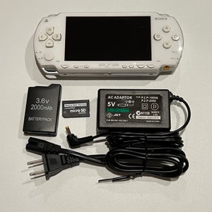 Modded IPS LCD White Sony PSP 1000 System w/ 64gb Memory Card Bundle image 3