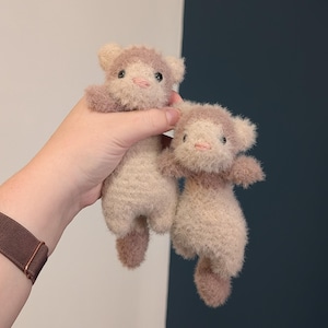 Gewogen fuzzy floppy fret gehaakte knuffel//handgemaakte pluche amigurumi knuffeldier soep buik wezel speelgoed schattig kawaii cadeau beestje afbeelding 5