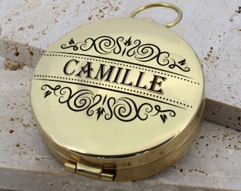 boussole gravure personnalisée en laiton, diamètre 49 mm, compas avec monogramme art déco, cadeau baptême, mariage et anniversaire