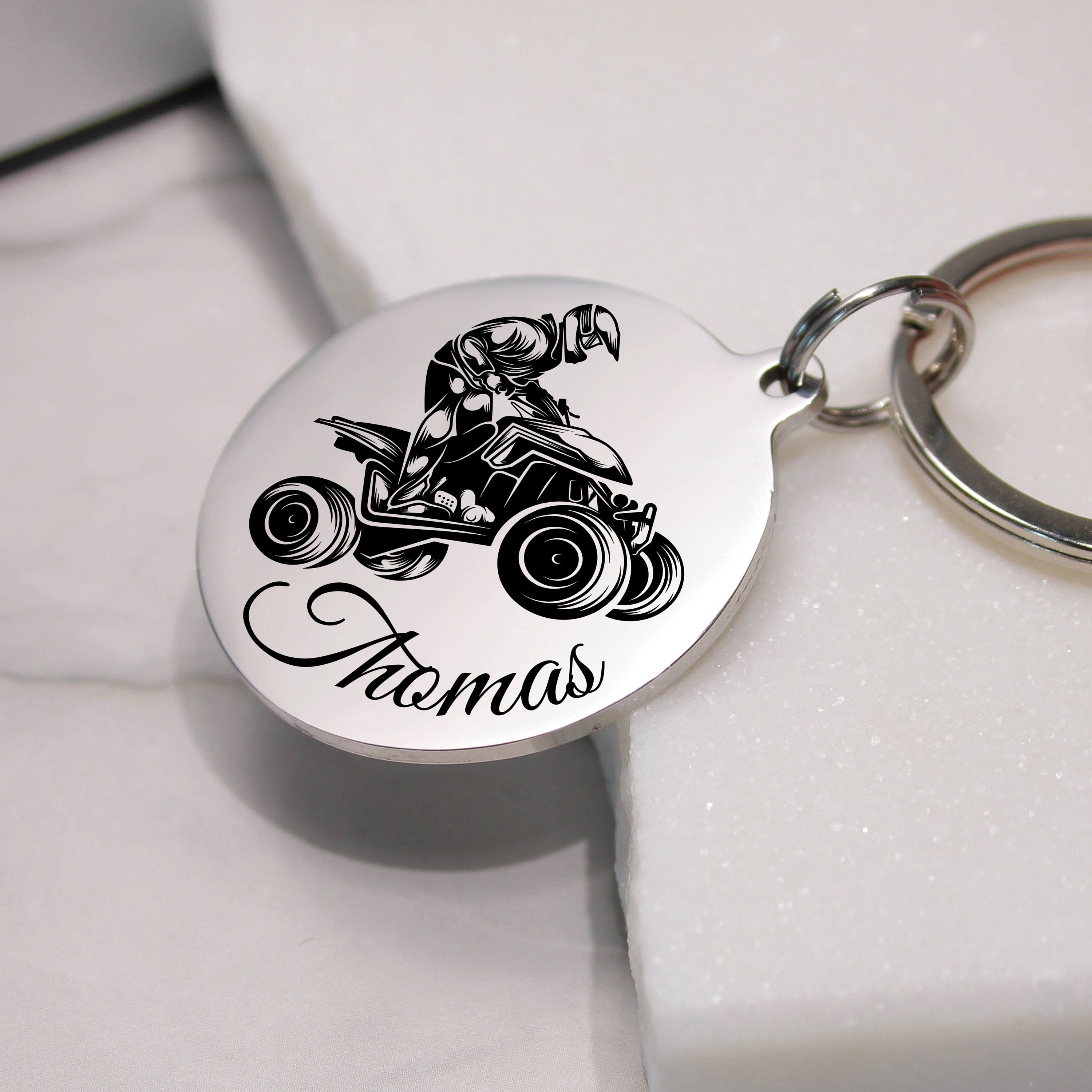 Porte-Clés Moto 2 Pièces Pendentif Moto Scooter Porte-Clés Porte-Clés en  MéTal Pendentif Les Clés de Voiture Porte Clé Personnalisé Porte Clef pour  Homme et Femme Idée Cadeau (Noir + Argent) : 